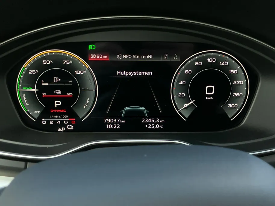 Audi Q5 50 TFSIe 220kW/299PK S Line · Panoramadak · Camera · Apple/Android Car Play · Adaptive Cruise Control · Navigatie · Drive select