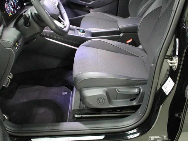 Volkswagen T-Roc 1.5 eTSI 150PK R-Line DSG (Nw Model) | Navigatie | IQ light | El. achterklep | PDC+Camera | Stuur- en Stoelverwarming