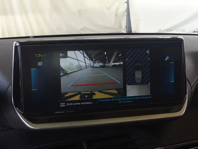 Peugeot e-208 EV GT 50 kWh