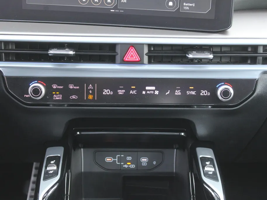 Kia Sorento 1.6 T-GDi Plug-in Hybrid 4WD ExecutiveLine 7p | Stuur-/stoelverwarming + ventilatie | Schuifdak | Leer | 360 Camera | Elek. stoelverst. | HUD | LED | 19' LM |