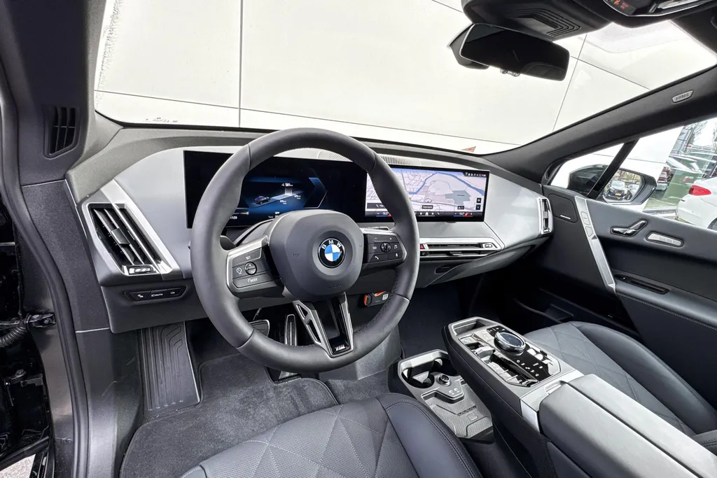 BMW iX xDrive60 112 kWh