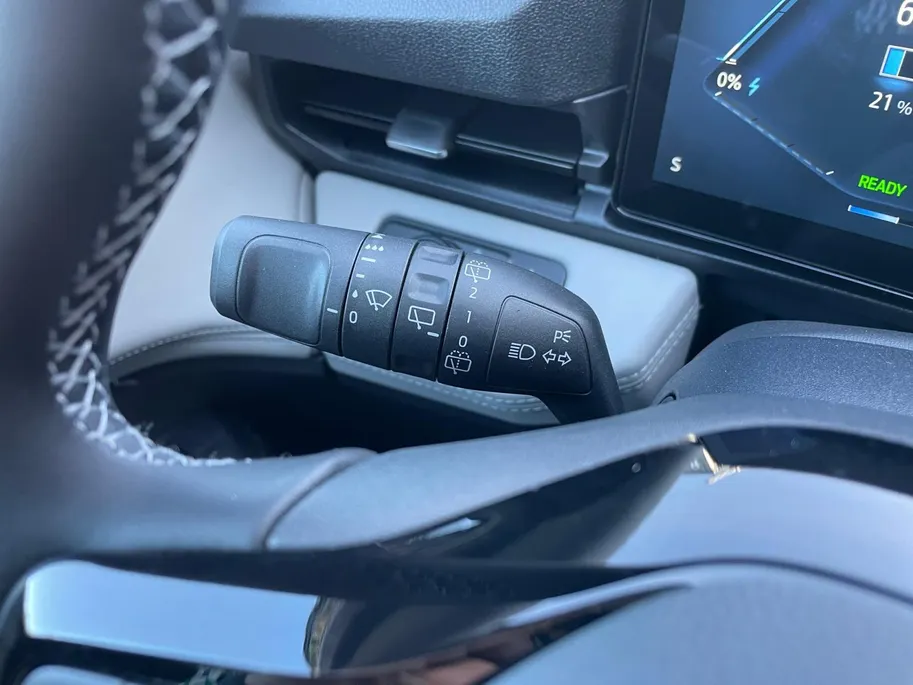 Ford Puma Gen-E 44 kWh | Nieuw te bestellen | €4400,- korting | Winterpack | Comfortpack | Elektrische achterklep | Apple Carplay/Android Auto |