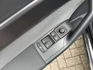SEAT Ibiza 1.0 EcoTSI FR Business Connect handgeschakeld | navigatiepakket | metallic Lak | 3000,- inruilvoordeel!!