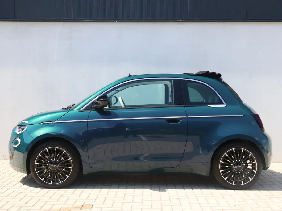 Fiat 500C La Prima 42 kWh | Navi | JBL | Camera | Tech | Winter | 17'