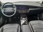 Kia Niro 1.6 GDi Hybrid DynamicPlusLine | Schuifdak | Stoel en stuurverwarming | Dodehoekdetectie | Head-up Display | Camera | verbruik 1 op 20!
