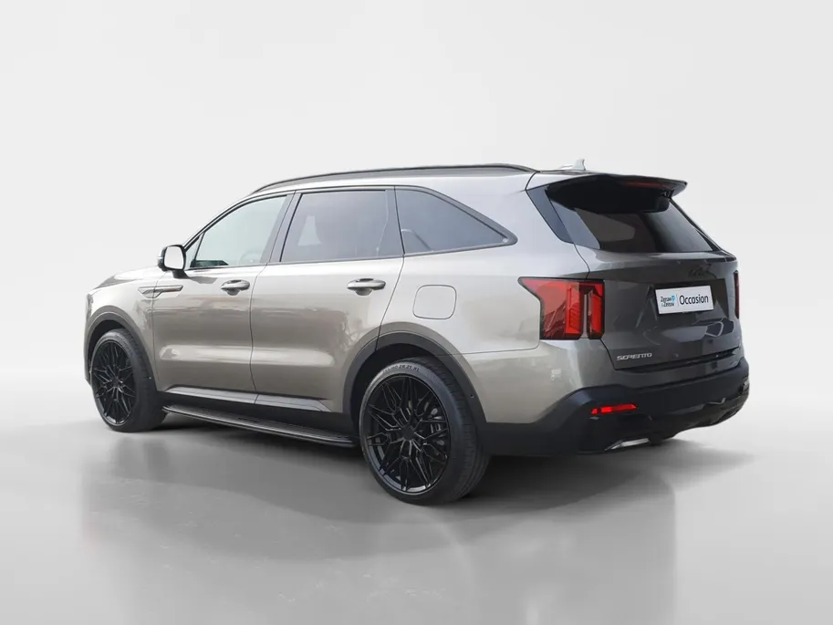 Kia Sorento 1.6 T-GDi Plug-in Hybrid 4WD ExecutiveLine 7p | Black Pack | Stoel verwarming en ventilatie | Panorama schuifdak | Sidebars | Lichtmetalen velgen 21inch | Lederen bekleding | Elektrisch bedienbare voorstoelen |