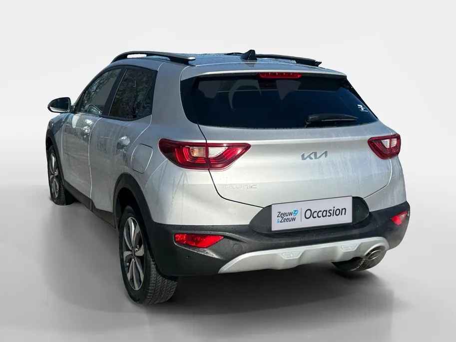 Kia Stonic DynamicLine Automaat | Navi | Clima | Camera | Cruise Control | LM Velgen | Apple Carplay | Android Auto