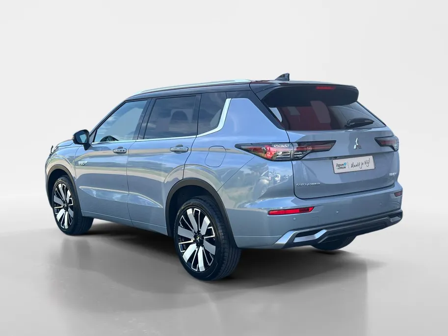 Mitsubishi Outlander 2.4 PHEV Instyle+ € 5.000 euro korting eigen voorraad| 8 jaar garantie| Snel leverbaar | Totaalprijs op is op.m26