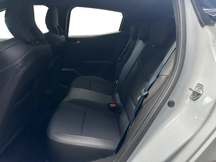 Renault Clio 1.6 E-Tech Full Hybrid 145 esprit Alpine | Automaat | Navigatie | Apple Carplay & Android Auto | LMV | Cruise & Climate Control | Camera | Parkeersensoren | 12 Maanden BOVAG Garantie