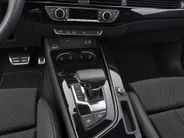 Audi A4 Avant 35 TFSI 150pk S edition Competition · Trekhaak · Camera ·  Stoelverwarming · Drive select · Leder/Stof · Garantie t/m 23-07-2028 of 100000km.