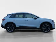Audi Q4 e-tron 35 Launch edition Advanced 55 kWh | 1e Eigenaar | Dealer onderhouden | Android Auto/ Apple Carplay | Adaptieve Cruise Control | Dodehoekdetectie | Navigatie pack | 20'' velgen | 12 maanden garantie