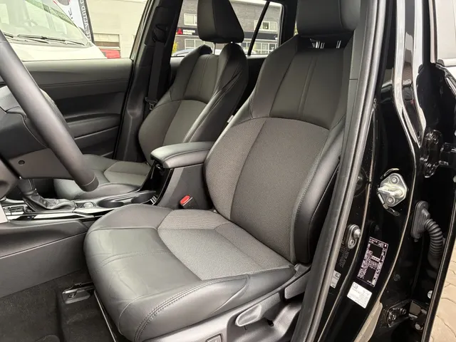 Toyota Corolla Cross 2.0 HP Hybrid First Edition | Trekhaak
