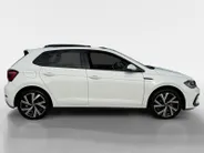 Volkswagen Polo 5-deurs 1.0 TSI R-Line Nederlandse Auto | Pano dak | LED iQ | Virtual Cockpit | CarPlay | 17' Bergamo | etc.