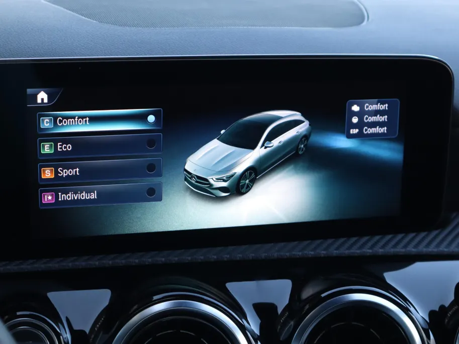 Mercedes-Benz CLA Shooting Brake 180 Star Edition l Keyless l Achteruitrij camera l Stoelverwarming