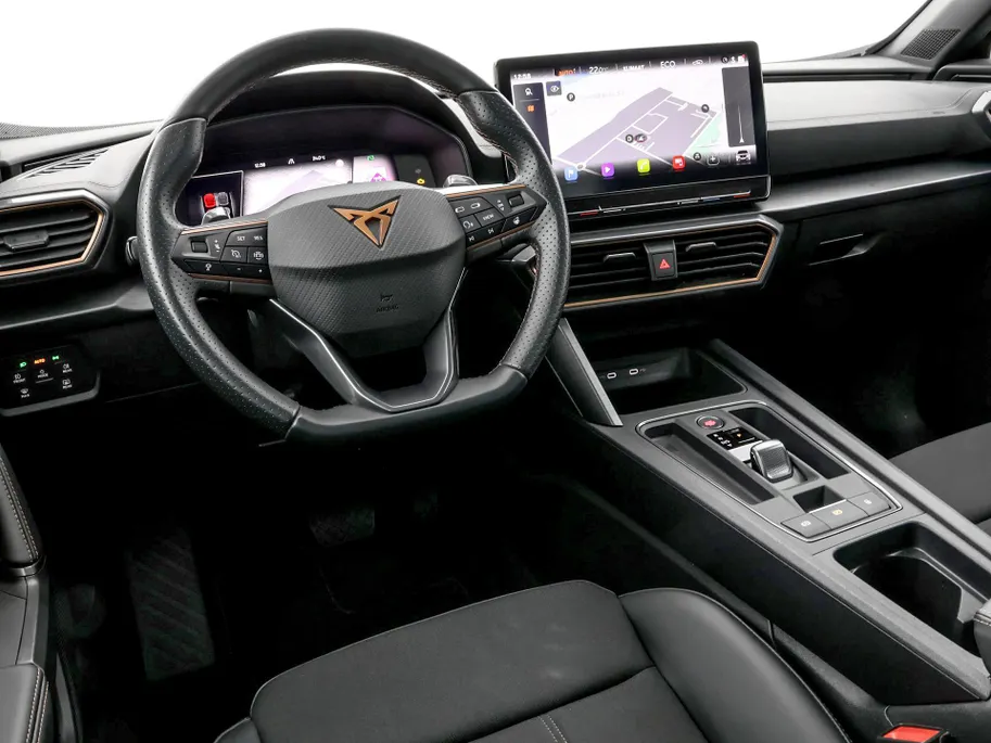CUPRA Formentor 1.4 TSI e-Hybrid 204pk DSG Essential Limited · Panoramadak · Camera · Elek. Achterklep · Apple/Android Car Play · Keyless ·