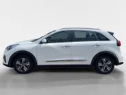 Kia Niro 1.6 GDi PHEV DynamicLine | Climate control | Adaptive cruise control | Stoel + stuur verwarming