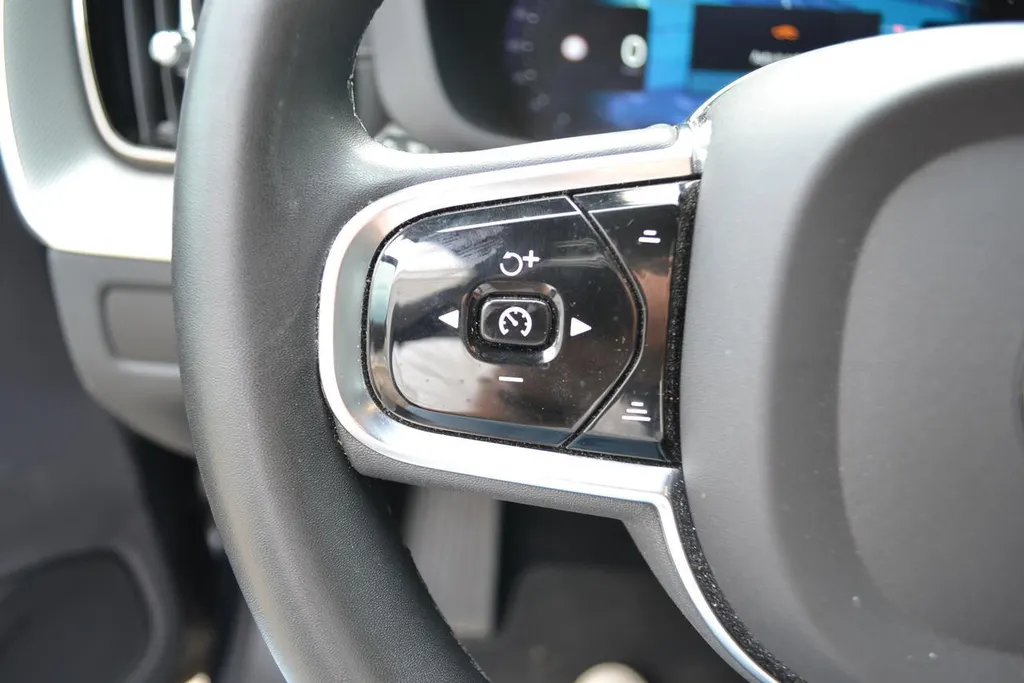 Volvo XC60 2.0 T8 PLUG-IN HYBRID AWD ULTIMATE