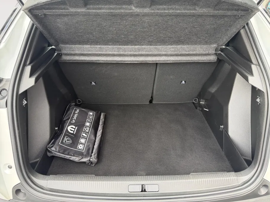 Peugeot 2008 1.2 PureTech Active Pack | 360 Camera | Apple Carplay | Android Auto | Navigatie |