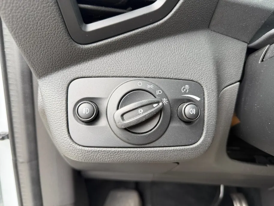 Ford Kuga 1.5 EcoBoost ST Line | INCL.Winter en zomerset!! | Navigatie | NU Rijklaarprijs! Incl.12 Maanden, APK, Onderhoudsbeurt etc! Premiumpakket gratis!