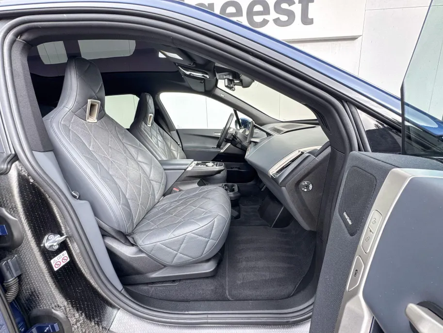 BMW iX xDrive40