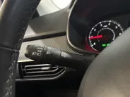 Dacia Sandero 90PK TCe Comfort | Apple CarPlay/Android Auto | Airco | Cruise Control | Full LED | Armsteun | Elektrische Ramen & Spiegels | Licht & Regen Sensor |