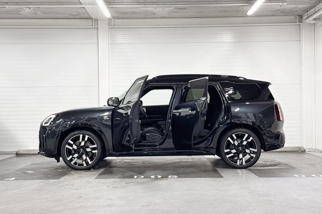 MINI Countryman S JCW ALL4 John Cooper Works XL