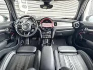 MINI Cooper 5-deurs 1.5 Cooper MINI Yours
