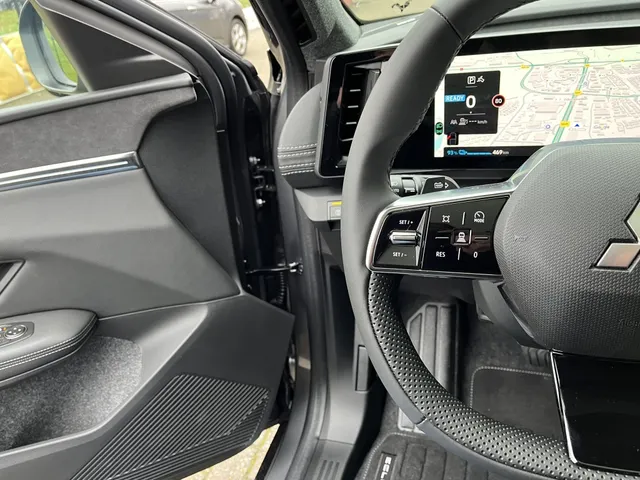 Mitsubishi Eclipse Cross Instyle 87 kWh | Panoramadak | Harman Kardon audio