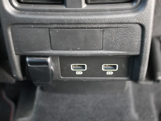 Renault Arkana 1.6 E-Tech Hybrid 145 R.S. Line | navigatie | lederen bekleding | BOSE audio