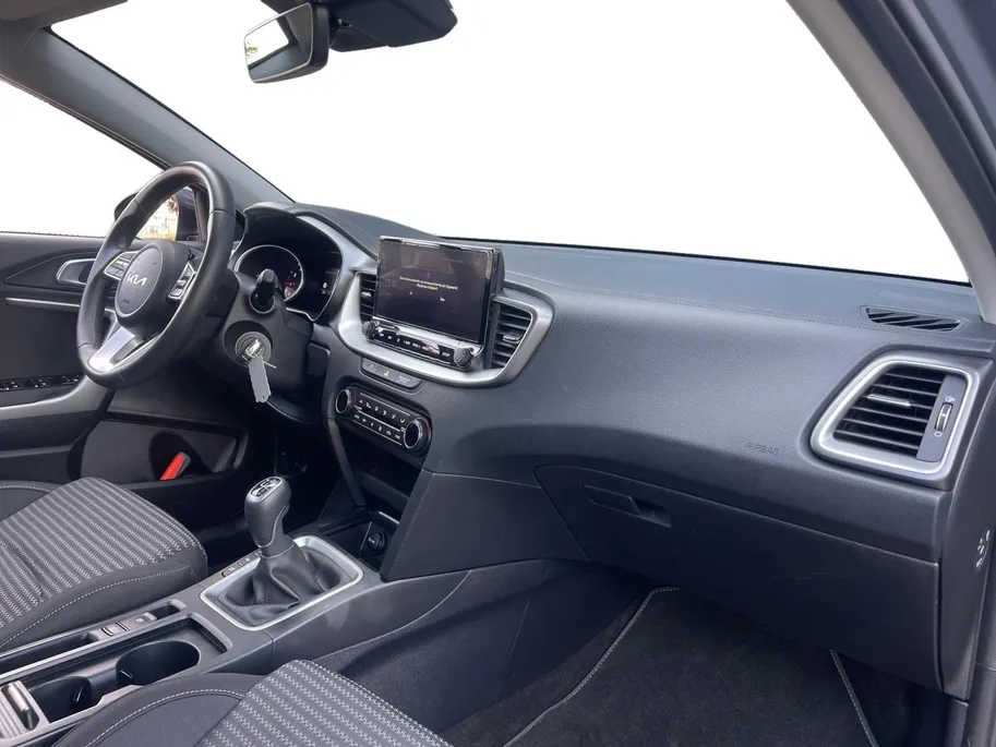 Kia Ceed 1.0 T-GDi DynamicLine | Navi | Clima | Camera | Lane Assist | Apple Carplay | Android Auto