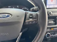 Ford Focus Wagon 1.0 EcoBoost Hybrid Titanium | Trekhaak | Stoel, stuur en voorruitverwarming | Cruise | Climate