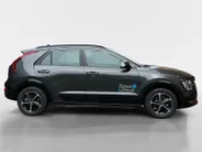 Kia Niro 1.6 GDi Hybrid DynamicLine Navi | Metallic lak | Cruise Control Adaptief | Fabrieksgarantie t/m 3 2033 | Keyless entry | Camera |