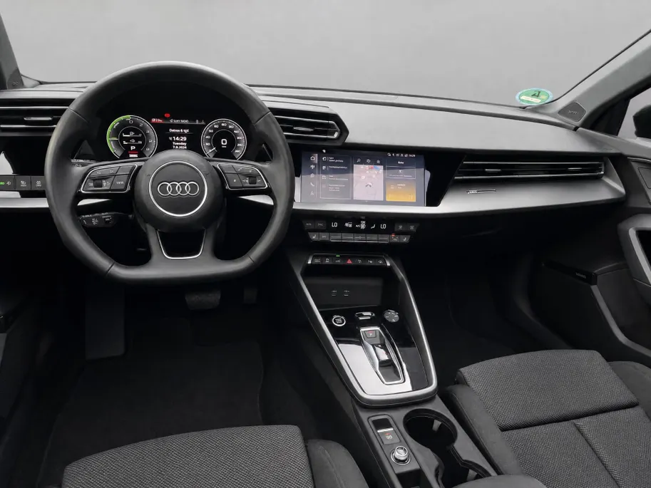 Audi A3 Sportback 40 TFSIe 204pk Advanced edition · Panoramadak · Camera · Elek. Achterklep · Sonos Audio · Head-Up · 18'' Inch · Garantie t/m 06-10-2030 of 100.000km