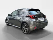Toyota Yaris 1.5 Hybrid Dynamic | Nieuw | Apple Carplay/Android Auto | hill hold functie | airco (automatisch) | achteruitrijcamera | buitenspiegels verwarmbaar |
