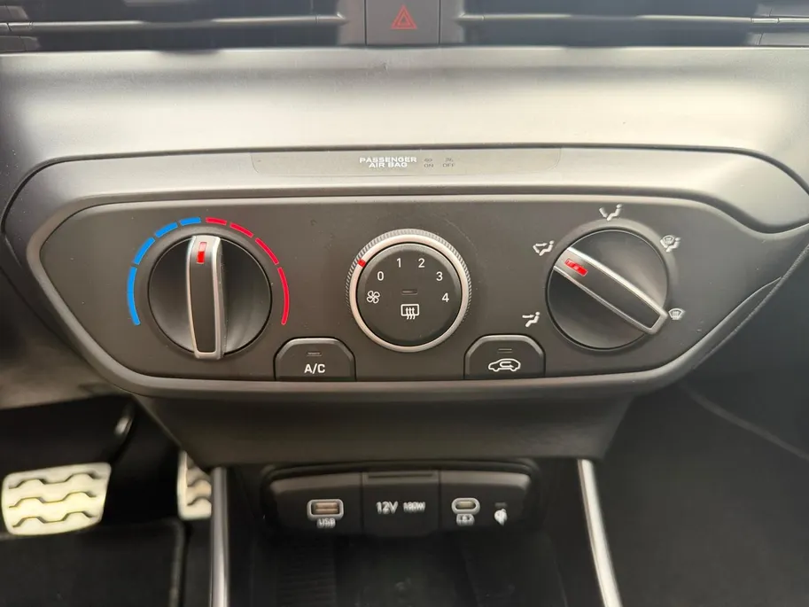 Hyundai Bayon 1.0 T-GDI Comfort | Navigatie | Achteruitrijcamera | Apple Carplay/ Android Auto | Parkeersensoren achter | Z&Z deal!!