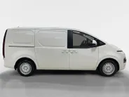 Hyundai Staria 1.6 T-GDI HEV | 3p. | Betimmerd! | Navi | Climate control | Carplay