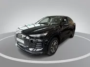 Audi Q6 e-tron Sportback Advanced edition 83 kWh 252 PK · Sportstoel lederen bekleding · Winterpakket · Trekhaak elek. wegklapbaar