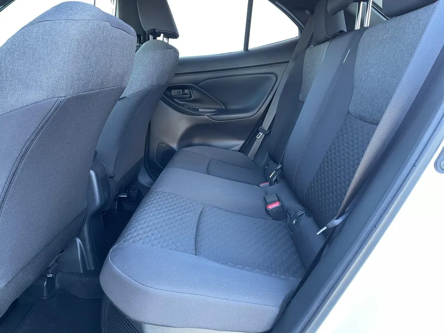Toyota Yaris Cross 1.5 Hybrid Dynamic | Navigatie| Achteruitrijcamera| Adaptieve cruise control| Climate control|