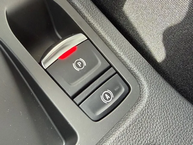 Mitsubishi Colt 1.6 HEV Intense+ | NIEUW | € 4.000 Actiekorting | 8 jaar garantie