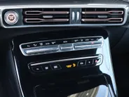 Mercedes-Benz EQC 400 4MATIC Business Solution AMG 80 kWh l Trekhaak l Keyless l Stoelverwarming