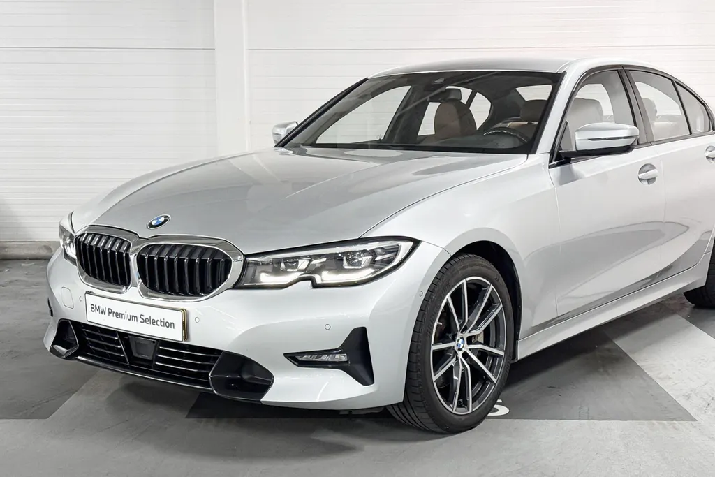 BMW 3 Serie Sedan 330i High Executive Edition