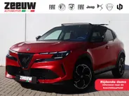 Alfa Romeo Junior 1.2 Turbo 145 PK Ibrida Speciale | Techno | Pano | Camera | Navi