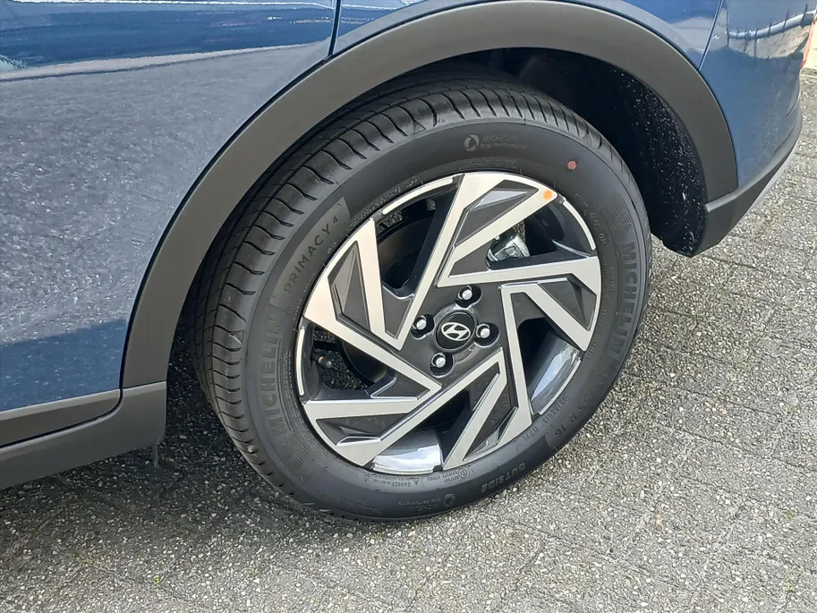 Hyundai Bayon 1.0 100PK Comfort / DIRECT LEVERBAAR! / Demonstratieauto / SCHERP GEPRIJSD! /