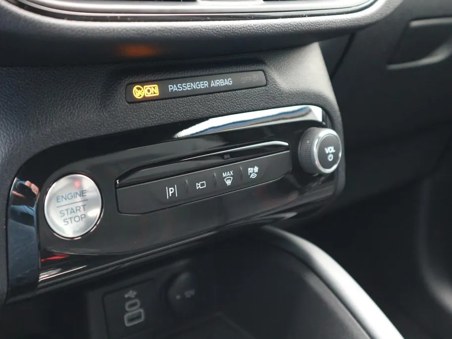 Ford Kuga 2.5 PHEV ST-Line X | ADAP CRUISE | HUD | WINTERPACK |