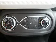 Renault Twingo Z.E. R80 Collection *Automaat*Navi*Climate*Parkeersensoren*Hoge instap*Kleine Draaicirkel!