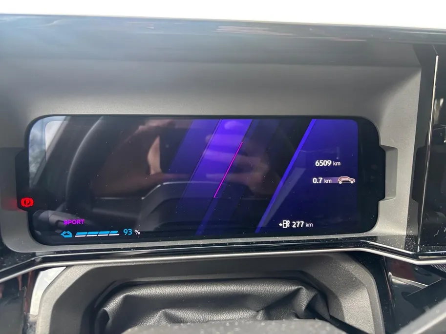 Renault 5 urban range techno 40 kWh AUTOMAAT NAVI AIRCO CAMERA CRUISE CONTROLE APPLE CARPLAY ANDROID AUTO LM VELGEN STOELVERWARMING STUURVERWARMING ZEER MOOIE AUTO DEALER ONDERHOUDEN