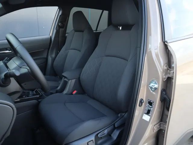 Toyota Corolla Cross Hybrid 140 Dynamic | Stoel/Stuur verwarming | Dodehoek Detectie | Elek. Klep