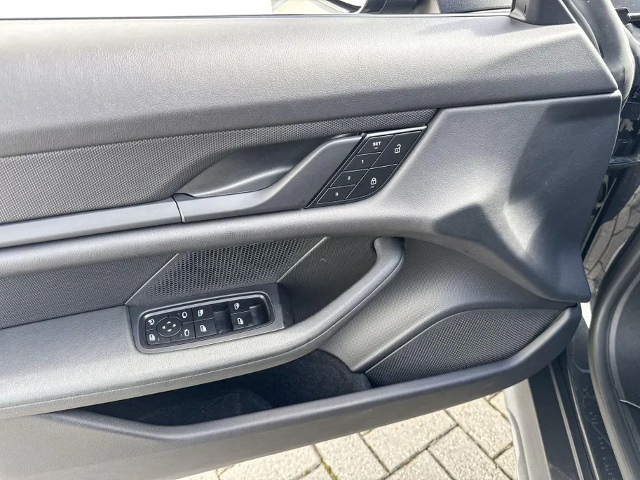 Porsche Taycan Cross Turismo 4 93 kWh