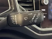 Volkswagen T-Roc 1.5 - 150PK TSI Sport | Digital Cockpit | Stoelverwarming | Navi | Apple CarPlay/Android Auto | Adaptive Cruise Control | Climate Control | Armsteun | Lichtmetalen Velgen |