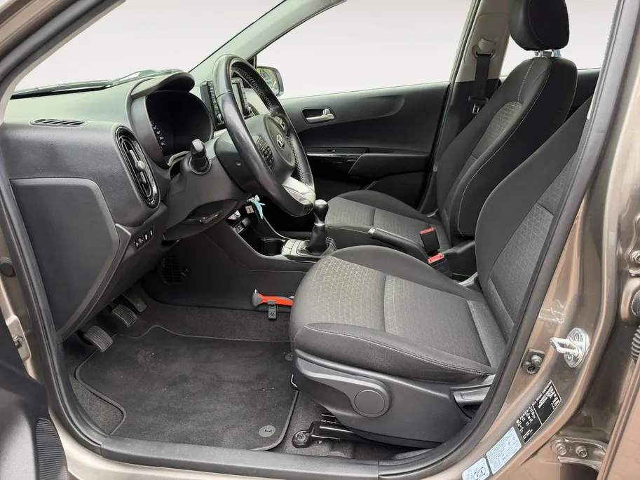 Kia Picanto 1.0 MPi DynamicLine DEALER ONDERHOUDEN | NAVIGATIE | ACHTERUITRIJCAMERA | RESTERENDE FABRIEKSGARANTIE TM 20230